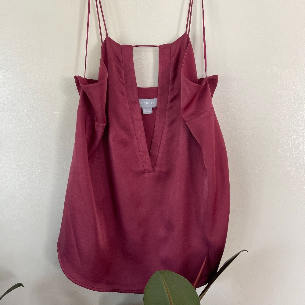 Finders Keepers Kahlo Cami In M NWOT